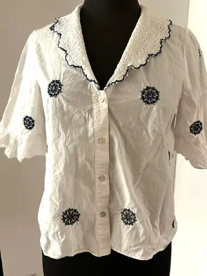 Zara Tops Womens XS White Embroidery Button Up Collared • $15.90