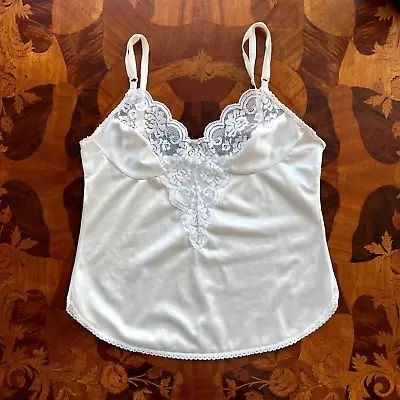 VTG Maidenform Chantilly Lace Satin Camisole Lingerie Sleepwear Sz 32 Cream Nude • $22