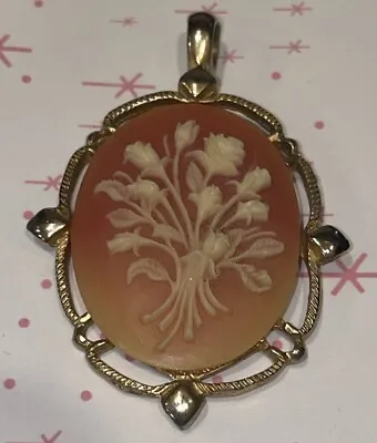 Vintage White Rose Bouquet Cameo Pendant With Gold Tone Border • $19