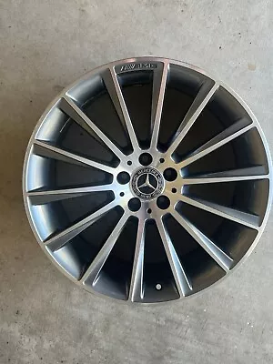 Mercedes Benz S550 20 Inch Amg Rim • $750