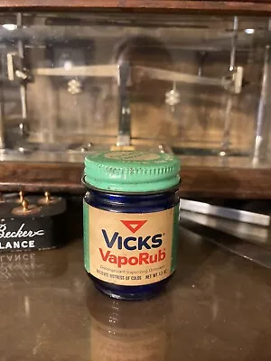 Scarce Vintage 1950's Labeled Vicks VaPoRub Cobalt Blue Glass Jar 1.3 Ounce • $14.99