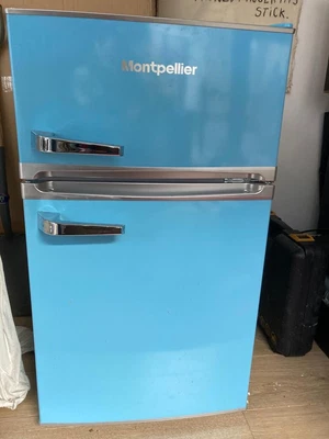 £39 • Buy Montpellier MAB2035PB Under-Counter Fridge Freezer 90L - Pastel