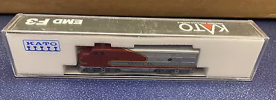 New Kato N Scale Santa Fe 176-194 EMD F3 B Phase II Diesel Locomotive SF Train • $123