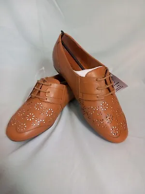Ladies Easy Step - Tan Shoes - Size 4 EEE- New In Box • £12.99