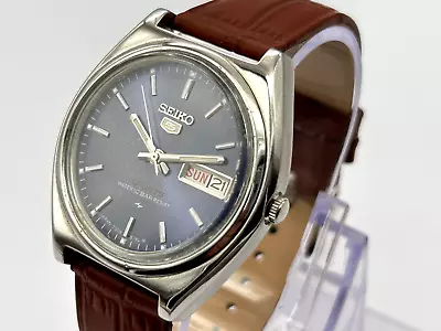 Vintage Seiko 5 Men's Automatic Wrist Watch Japan Made Blue Dial • $74.99