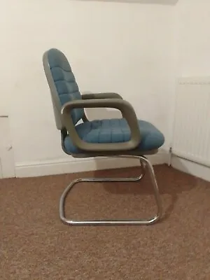 Clipper Cantilever Meeting Room Chair • £46