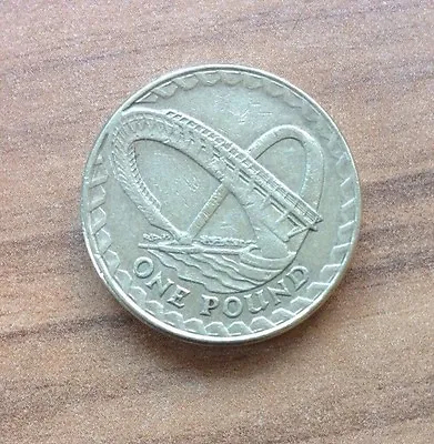 Gateshead Millennium Bridge £1 One Pound Coin - (bridge Series) Border Of Struts • £3.99