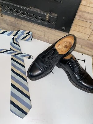 $125 • Buy Vintage Florsheim Imperial V-cleat Bluchers Size 8 D Black