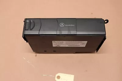 05-09 Mercedes W209 CLK550 CLK350 SL500 C240 C320 CD Changer 6 Disk Player OEM ( • $75