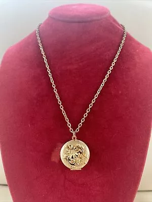 Vintage Fabulous GoldTone  Metal  Locket Perfumer Pendant Necklace Sun Flower • $17
