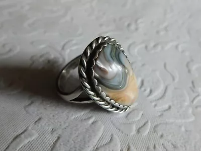 VINTAGE NAVAJO  STERLING SILVER & ABALONE RING  SZ.  7.25 -  9.1g • $39