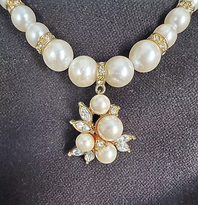 Vintage Gold Pearl And Rhinestone Necklace 16  Very Pretty • $23.95