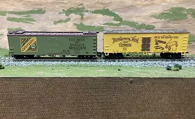 2 Ho Scale Ice Bunker Reefers -century Beer And Montgomery Ward  • $5