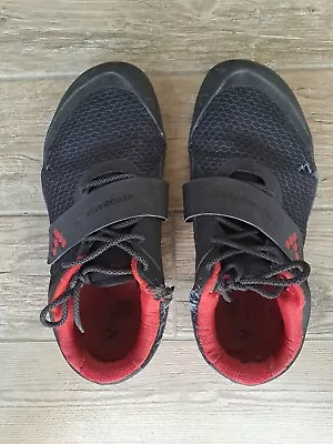 £10 • Buy Vivobarefoot Motus Synthetic Trainers Black/red Size Eu45 Uk10