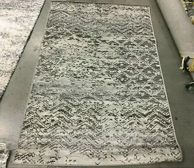 CHARCOAL 3'-3  X 5'-3  Pulled Threads Rug Reduced Price 1172630392 ATL975F-3 • $26