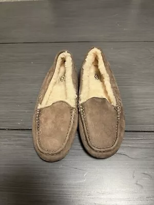 Ugg Ansley Hickory / Sand Suede Slip On Moccasins Women's Slippers Size Us 10 W • $30