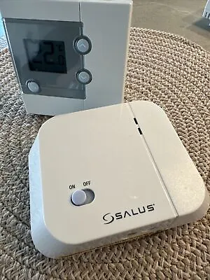 Salus RT300RF Wireless Digital Room Stat Thermostat • £55