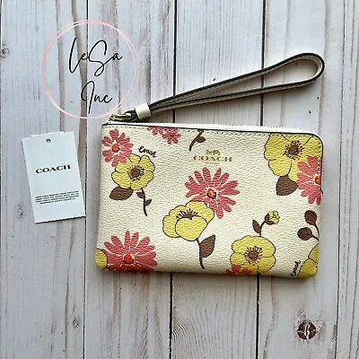 COACH Leather Small Corner Zip Wristlet With Floral Cluster Print CH647 • $44