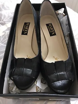 Marta Jonsson Black Leather Court Shoes UK Size 8 NEW IN BOX (£58 New ) • £15.99