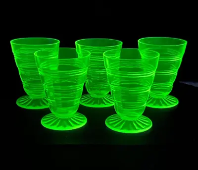 Vintage (lot Of 5) 3 1/4 Green Uranium Glass Dessert Cups • $37.31