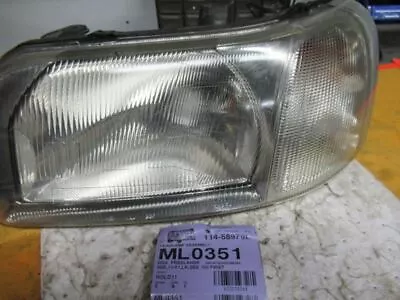 Driver Left Headlight Fits 02-03 FREELANDER 209068 • $75