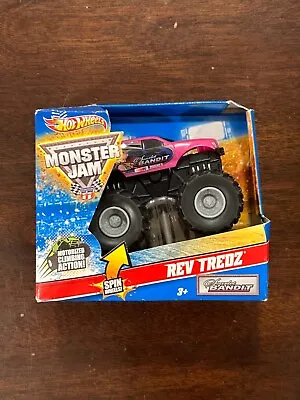 2011 Hot Wheels Monster Jam Rev Tredz Scarlet Bandit 1:43 Scale. NIB • $25.31