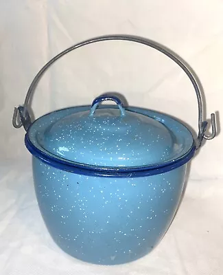 VTG 7” Diameter Enamelware Pot With Wire Lid & Handle Blue White Speckle Bean • $14.99