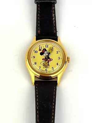 Lorus Minnie Mouse Pointing Hands Watch Ladies Size Yellow Face Gold Tone • $22.65