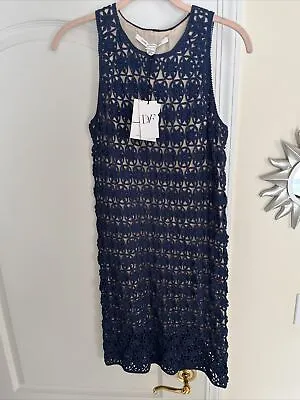 $45 • Buy Diane Von Furstenberg BLUE CROCHET SHIFT INAYA DRESS-S
