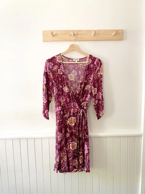 $38 • Buy Arnhem Portofino Wrap Dress Mini Purple Floral