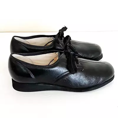 Soft Spots Vintage Leather Womens Comfort Wide Shoes 6.5WW Black Lace Up USA • $30