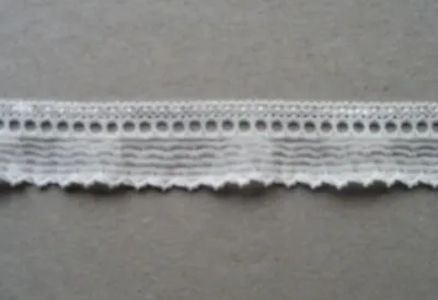 £2.51 • Buy CRAFT-SEWING-LACE 2.5mtrs X 15mm Lightly Gathered White Eyelet Stretch Lace 