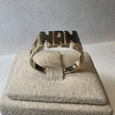 9ct Gold Nan Ring Size R 1/2 • £119