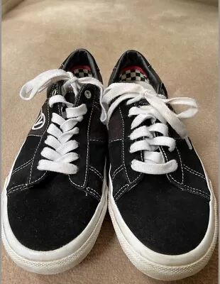 Vans Old Skool Unisex Shoe US Mens 9 Great Condition • $40