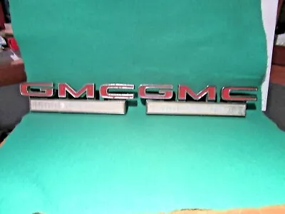 Set Of 2 Vintage GMC 1500 V-8 Emblems • $58.99