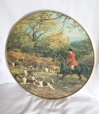 Vintage English Fox Hunt Print Scene In Unique Round Frame • $39.99