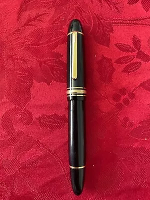 Montblanc Meisterstuck 149 18k Nib • $400