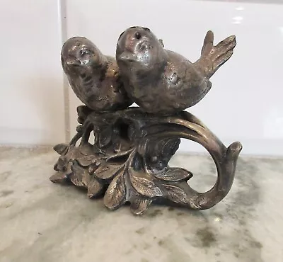 VTG 3pc METAL LOVE BIRDS SALT & PEPPER SHAKERS W B MFG #121 SILVER PLATE PEWTER! • $19.99