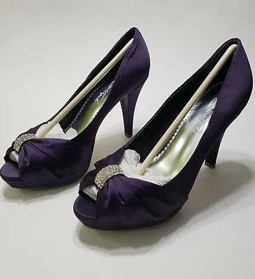 Michaelangelo Diana Lapis Shoes Wedding Prom Heels Women Size 8.5 • $34.99