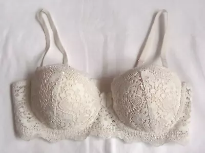 Lovely Cream Lace Marks & Spencers (M&S) Bra With Removeable Straps - 36B • £10