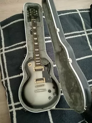 Epiphone Les Paul Silver Burst • $500