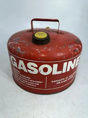 VTG 2-1/2 GALLON METAL VENTED GASOLINE CAN No SPOUT CHILTON GAS OIL OLD STYLE • $36.59