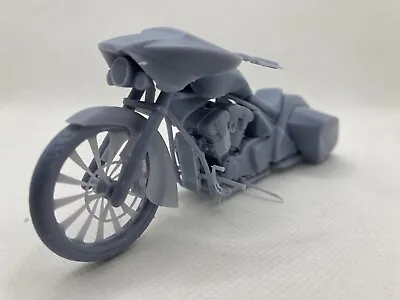 1/24 Scale Bagger Motorcycle Model Kit - 23 Piece Unassembled Kit • $41.95