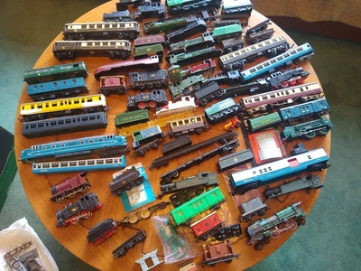 £20 • Buy Huge Job Lot Hornby Lima Triang Airfix Jouef Airfix Locos Wagons Spares Repair