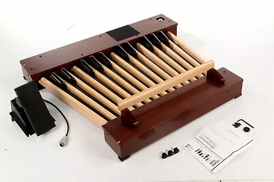 Hammond XPK 250 25-note MIDI Pedal Board - Red Walnut • $550