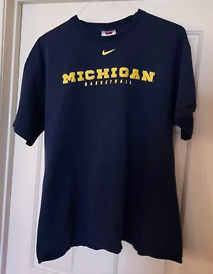 Nike Vintage Michigan Wolverines Basketball Center Swoosh Men's Size XL. • $17