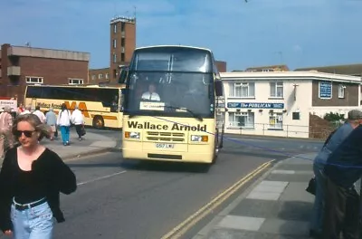 Original Bus Colour Slide Wallace Arnold Volvo Coach G517lwu Isle Of Wight. • £1.50
