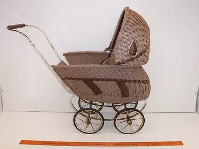 WICKER BABY CARRIAGE BUGGY STROLLER ANTIQUE ORIGINAL VINTAGE 2 Tone With Windows • $70