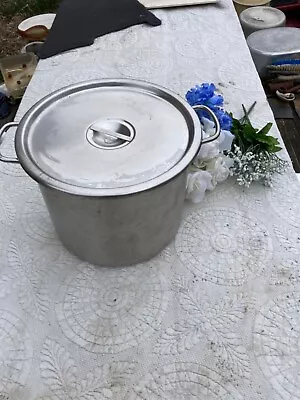 VOLLRATH  Stainless Steel Construction 12 Quart Stock  W/lid  Used • $89