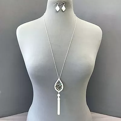 Long Silver Finish Mother Of Pearl Design Pearl And Tassel Pendant Necklace  • $14.49